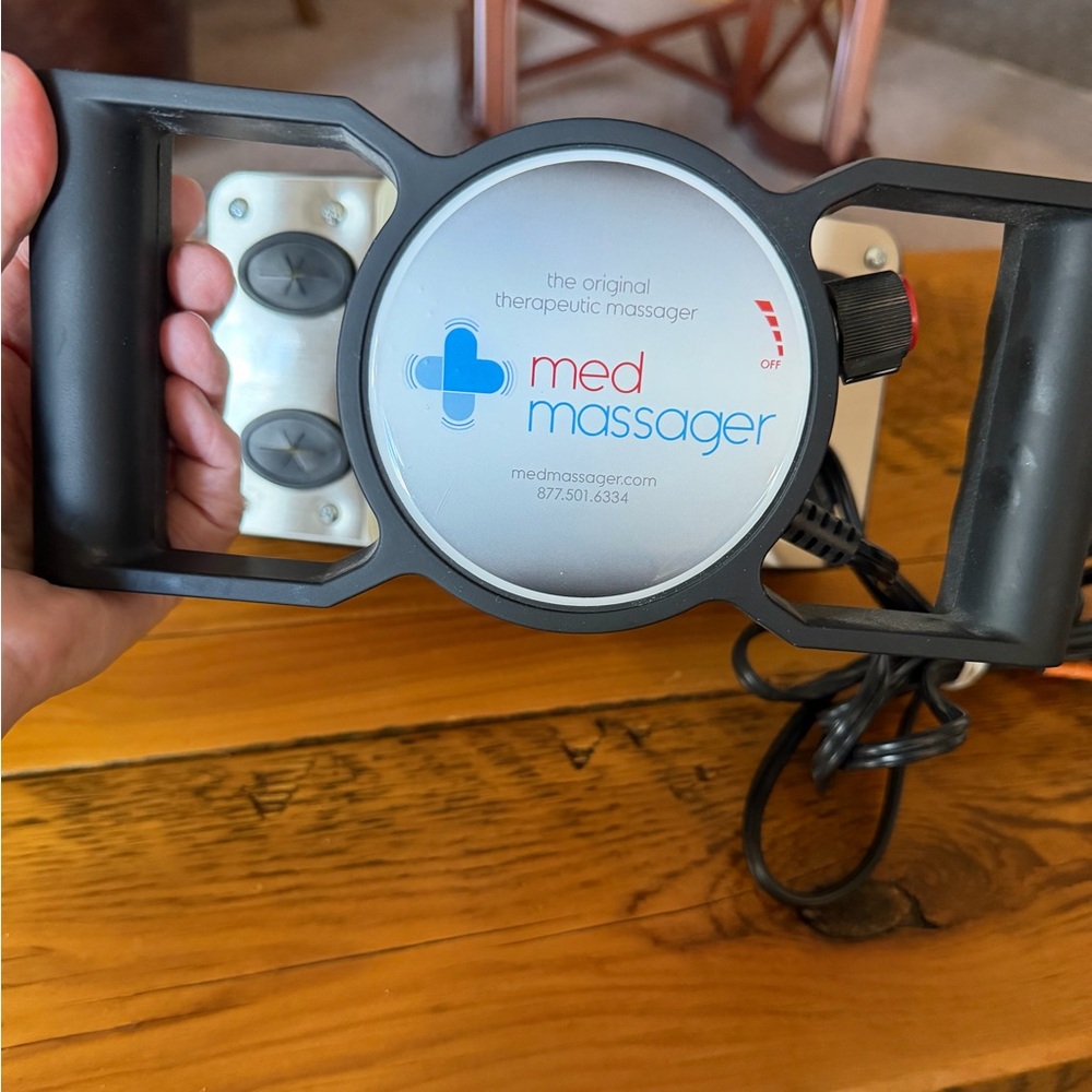 Med Massager Model MMB05 Therapeutic Massaging Device. - Picture 2 of 10
